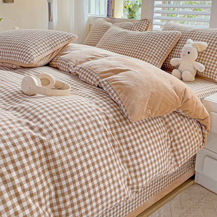 91家纺网 家纺一手货源 找家纺 羽爱家纺 2024新款全棉色织水洗宝宝绒床盖四件套 米小格