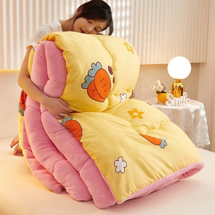 91家纺网 家纺一手货源 找家纺 无瑕家居 2024新款冬被羊羔绒冬被跨境直播得物小红书磨毛印花冬被被芯垫被床褥 羊羔绒-胡萝卜黄