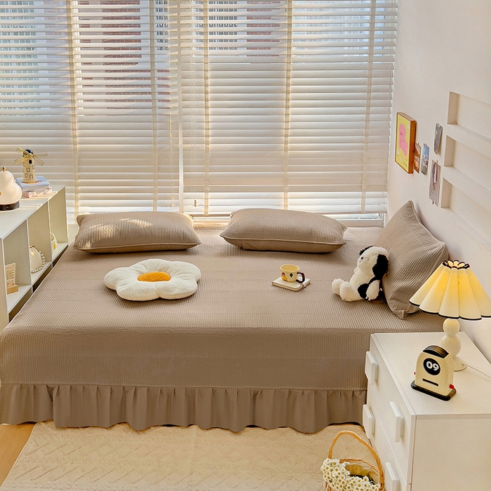 91家纺网 家纺一手货源 找家纺 羽爱2024新款A类全棉纯色榻榻米床盖咖啡色