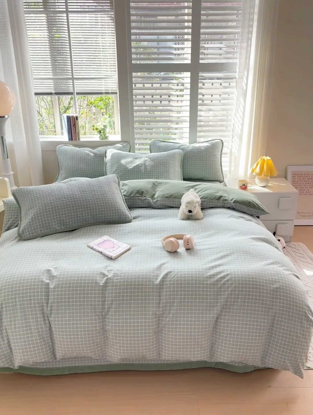 91家纺网 家纺一手货源 找家纺 羽爱家纺 2024新款全棉色织水洗宝宝绒床盖四件套 绿色心情