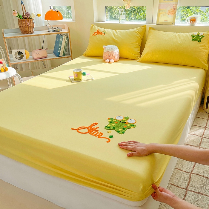 91家纺网 家纺一手货源 找家纺 3C 2024新款全棉色织水洗棉可爱毛巾绣床笠 闪闪星-黄