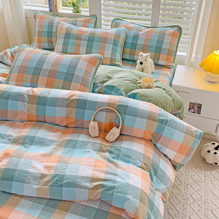 91家纺网 家纺一手货源 找家纺 羽爱家纺 2024新款全棉色织水洗宝宝绒床盖四件套 桔小格