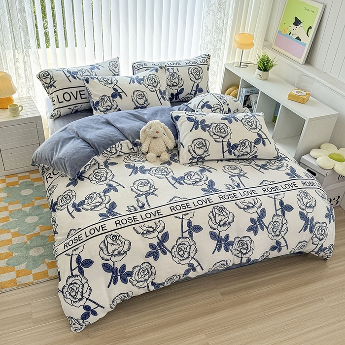 91家纺网 家纺一手货源 找家纺 梓瑄家居 2024新款高克重秋冬加厚印花牛奶绒单枕套 青花瓷