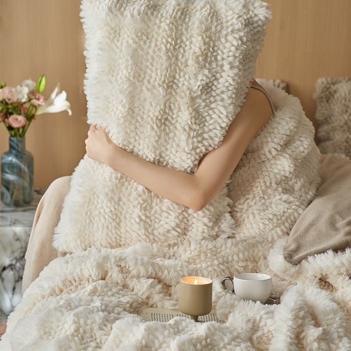 91家纺网 家纺一手货源 找家纺 安哆啦家纺 2024新款高克重10斤轻奢托斯卡纳兔毛绒喷花泡泡牛奶绒四件套 喷花-奶白咖