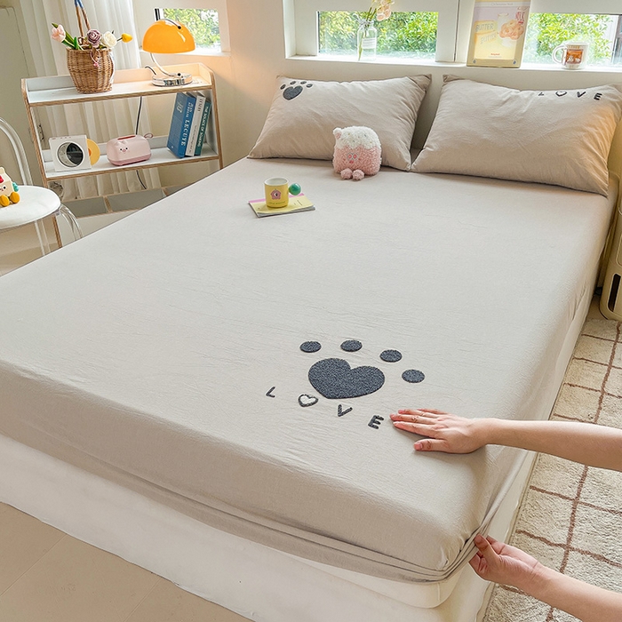 91家纺网 家纺一手货源 找家纺 3C 2024新款全棉色织水洗棉可爱毛巾绣床笠 心情-棕