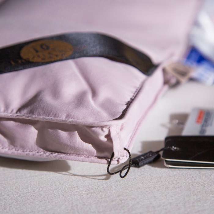 91家纺网 家纺一手货源 找家纺 （总）颐羽达 厂家45天丝立体羽绒被套纯色AB版自充绒半成品防钻绒鹅绒被被壳