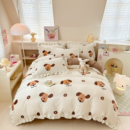 91家纺网 家纺一手货源 找家纺 典曼家纺 2024新款A类韩版牛奶绒四件套 甜甜圈小狗