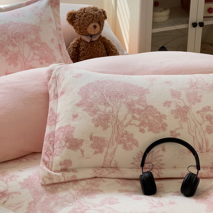 91家纺网 家纺一手货源 找家纺 乐童家纺 2024新款跑量款牛奶绒床裙四件套 花舞漫漫