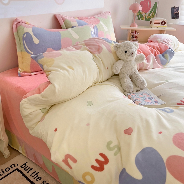 91家纺网 家纺一手货源 找家纺 乐童家纺 2024新款跑量款牛奶绒床裙四件套 微笑冰激淋