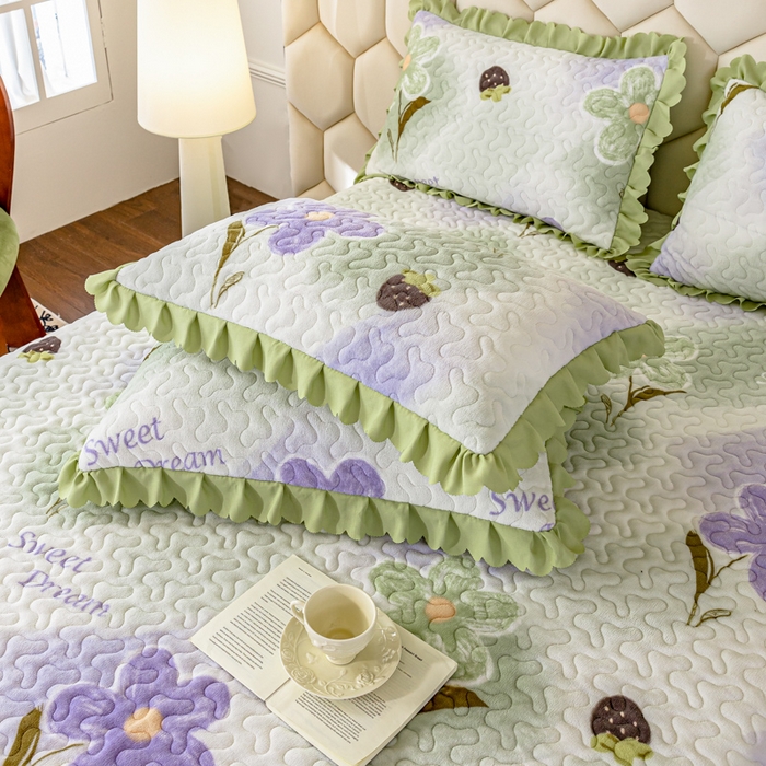 91家纺网 家纺一手货源 找家纺 美莱家纺 2024直播热款加厚秋冬牛奶绒床盖单件床罩床盖四件套 花意满满绿