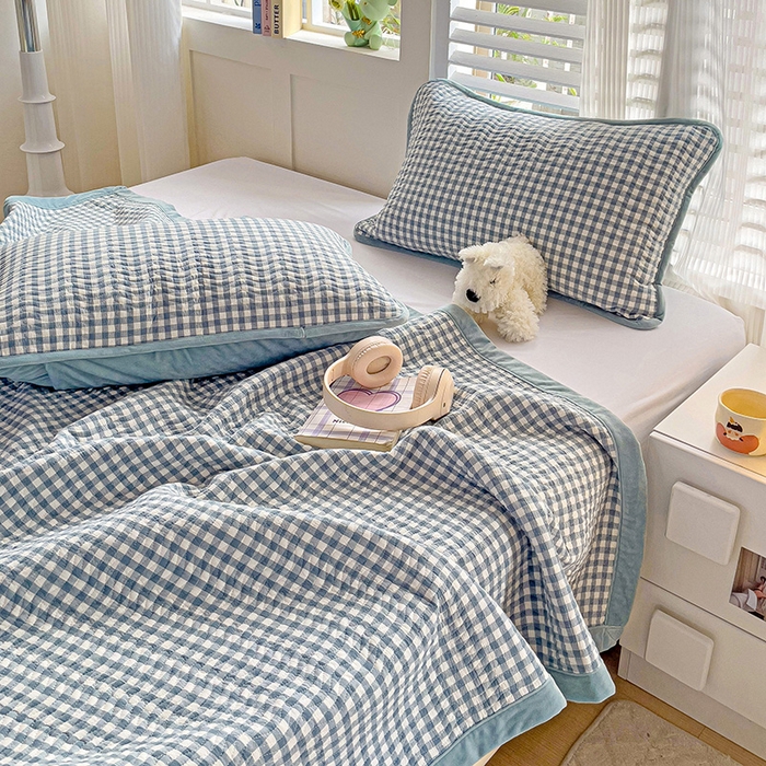 91家纺网 家纺一手货源 找家纺 羽爱家纺 2024新款全棉色织水洗宝宝绒床盖四件套 君子兰