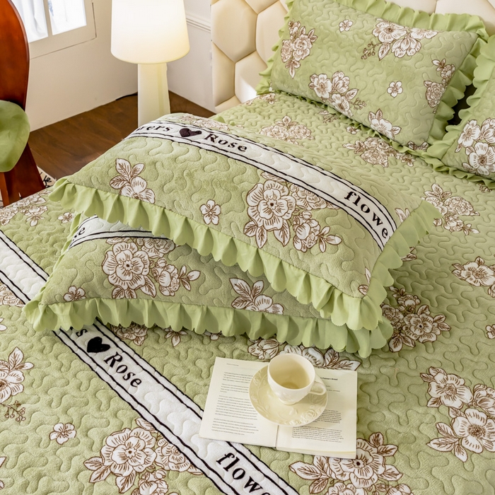 91家纺网 家纺一手货源 找家纺 美莱家纺 2024直播热款加厚秋冬牛奶绒床盖单件床罩床盖四件套 绿野仙踪