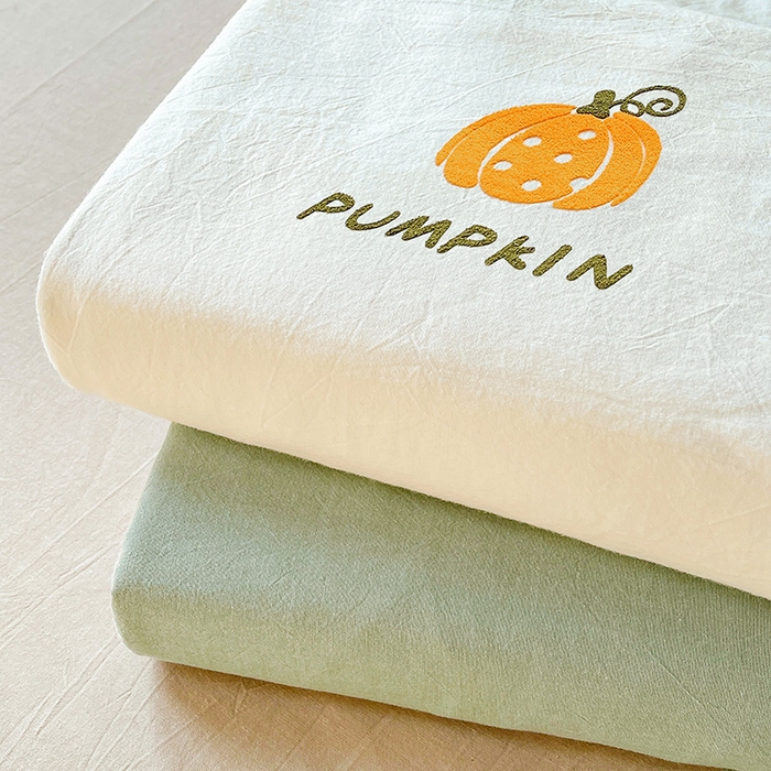 91家纺网 家纺一手货源 找家纺 3C 2024新款全棉色织水洗棉可爱毛巾绣床笠 组合图