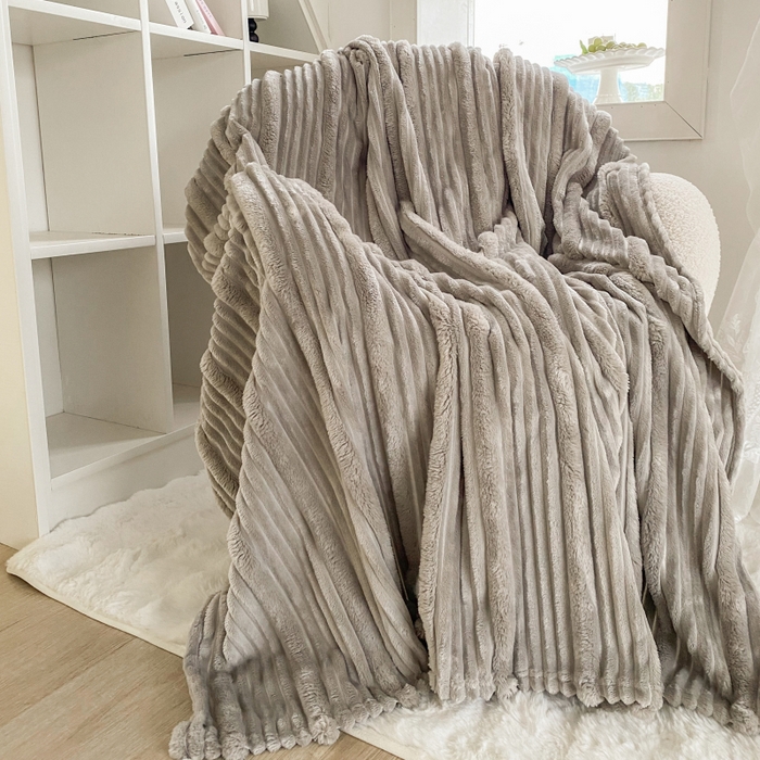 91家纺网 家纺一手货源 找家纺 潮邦创意家居 2025新款澳密绒双面加厚毯毛毯盖毯 澳密绒-灰咖