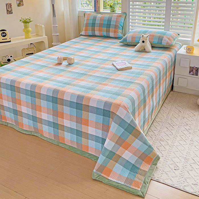 91家纺网 家纺一手货源 找家纺 羽爱家纺 2024新款全棉色织水洗宝宝绒床盖三件套 桔小格