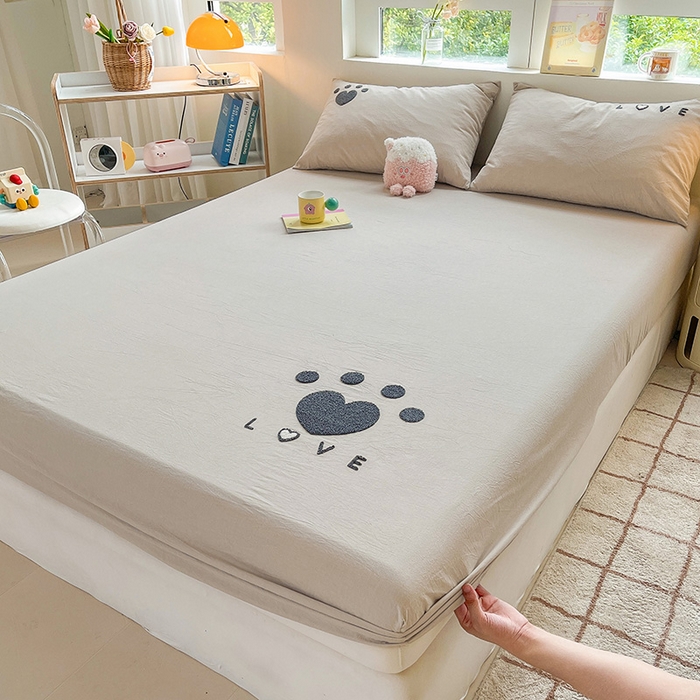 91家纺网 家纺一手货源 找家纺 3C 2024新款全棉色织水洗棉可爱毛巾绣床笠 心情-棕