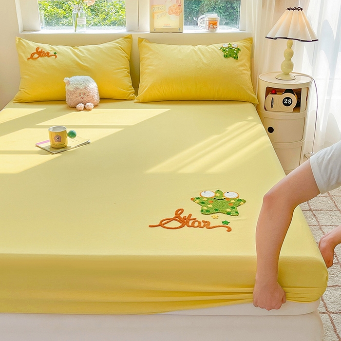 91家纺网 家纺一手货源 找家纺 3C 2024新款全棉色织水洗棉可爱毛巾绣床笠 闪闪星-黄