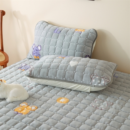 91家纺网 家纺一手货源 找家纺 （总）凌云家纺 2025新款牛奶绒夹棉枕套