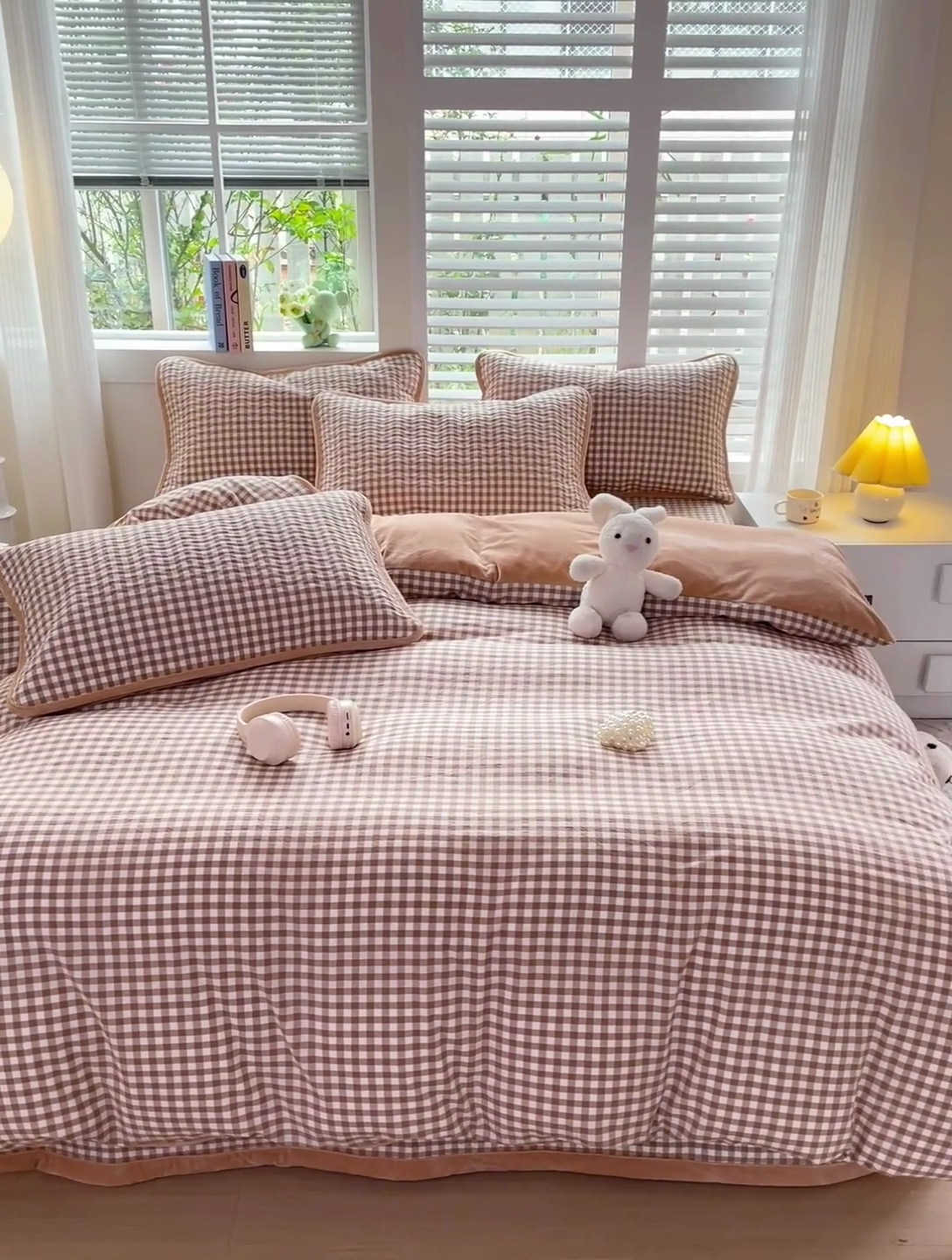 91家纺网 家纺一手货源 找家纺 羽爱家纺 2024新款全棉色织水洗宝宝绒床盖四件套 米小格