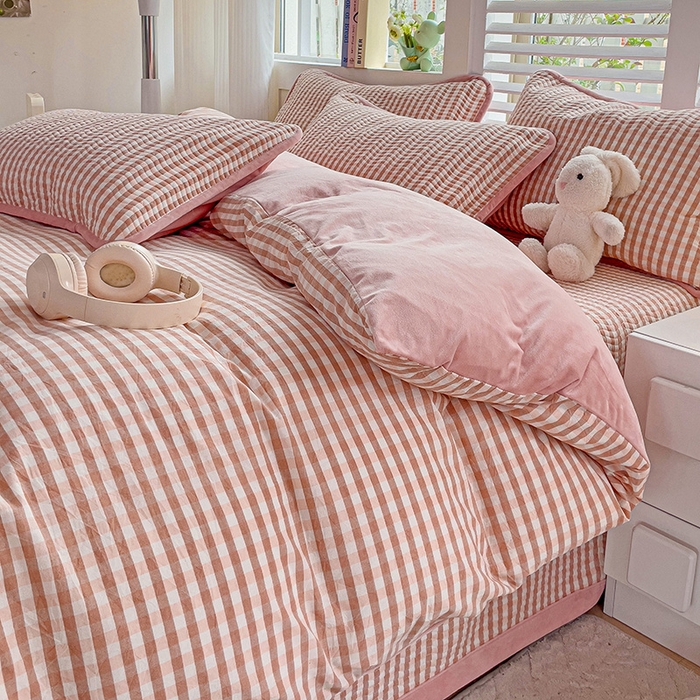 91家纺网 家纺一手货源 找家纺 羽爱家纺 2024新款全棉色织水洗宝宝绒床盖四件套 玉格格