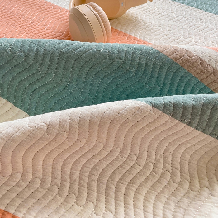 91家纺网 家纺一手货源 找家纺 羽爱家纺 2024新款全棉色织水洗宝宝绒床盖四件套 绿橘