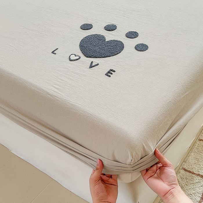 91家纺网 家纺一手货源 找家纺 3C 2024新款全棉色织水洗棉可爱毛巾绣床笠 心情-棕