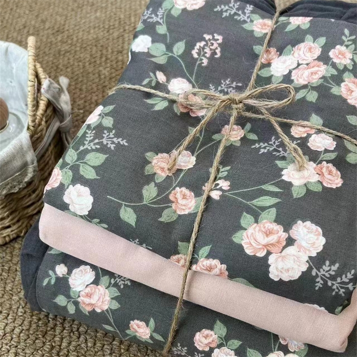 91家纺网 家纺一手货源 找家纺 荣轩 2024新款全棉印花双层纱四件套 皱皱纱花边款 花边墨池丹花