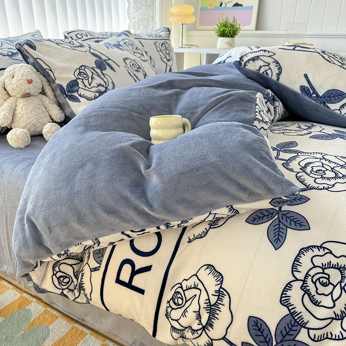 91家纺网 家纺一手货源 找家纺 梓瑄家居 2024新款高克重秋冬加厚印花牛奶绒单枕套 青花瓷