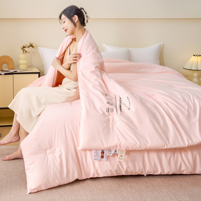 91家纺网 家纺一手货源 找家纺 棉乐町 2025新款A类母婴级澳洲羊毛被子母被直播爆款冬被被芯春秋被 粉色