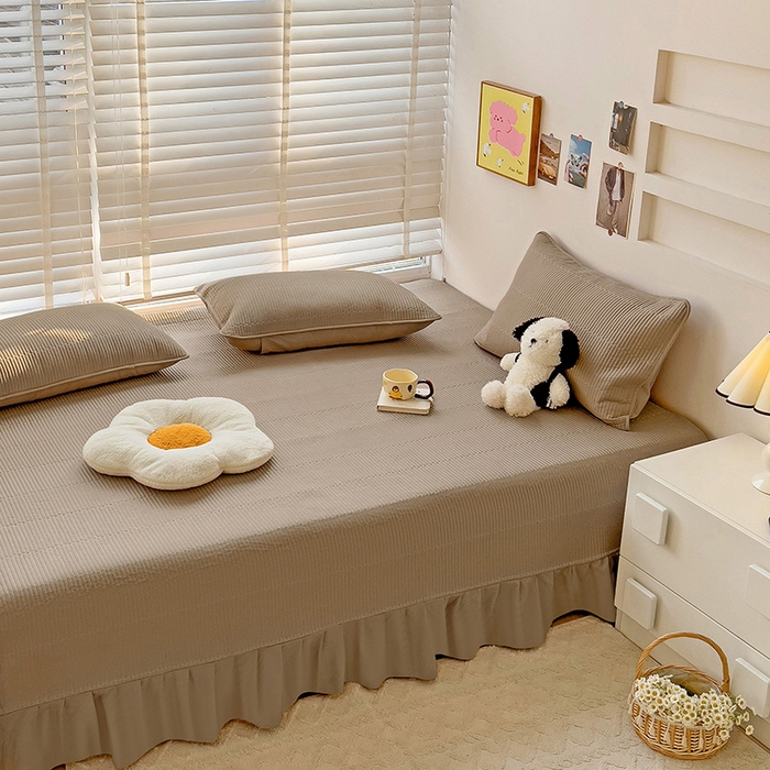 91家纺网 家纺一手货源 找家纺 羽爱2024新款A类全棉纯色榻榻米床盖咖啡色