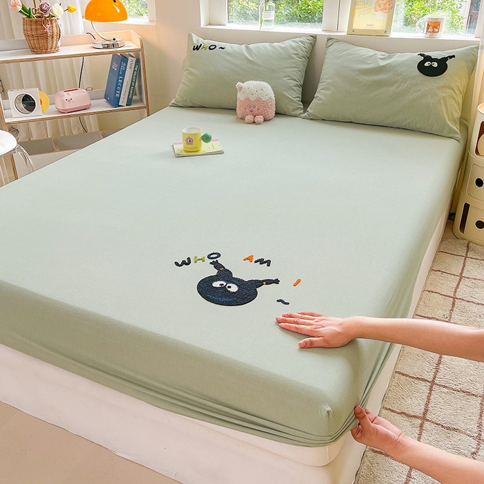 91家纺网 家纺一手货源 找家纺 3C 2024新款全棉色织水洗棉可爱毛巾绣床笠 黑乖乖-绿