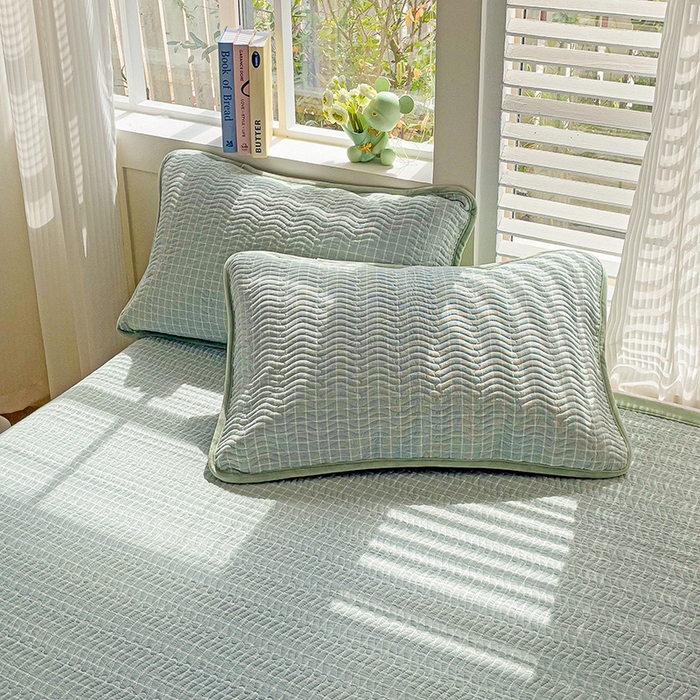 91家纺网 家纺一手货源 找家纺 羽爱家纺 2024新款全棉色织水洗宝宝绒床盖四件套 绿色心情