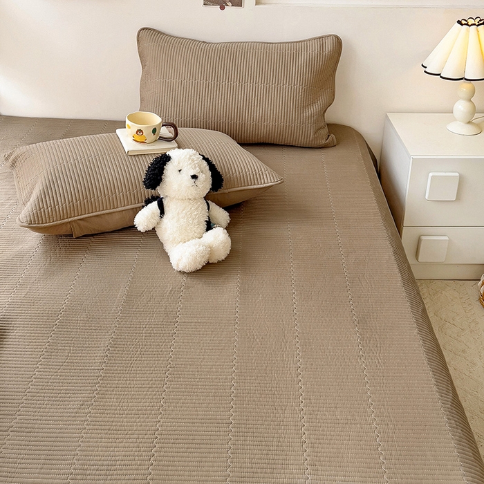 91家纺网 家纺一手货源 找家纺 羽爱2024新款A类全棉纯色榻榻米床盖咖啡色