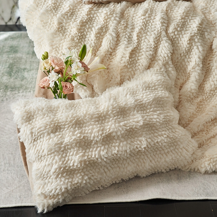 91家纺网 家纺一手货源 找家纺 安哆啦家纺 2024新款高克重10斤轻奢托斯卡纳兔毛绒喷花泡泡牛奶绒四件套 喷花-奶白咖