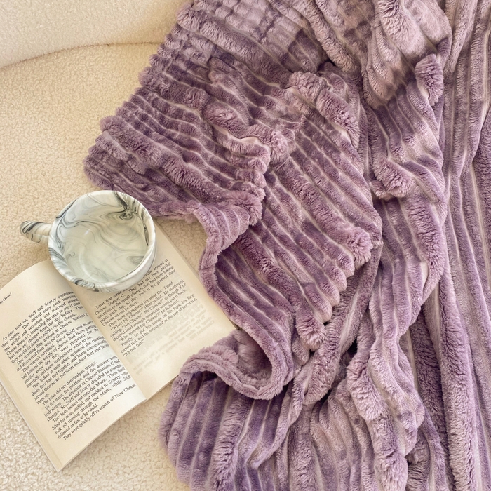 91家纺网 家纺一手货源 找家纺 潮邦创意家居 2025新款澳密绒双面加厚毯毛毯盖毯 澳密绒-梦幻紫