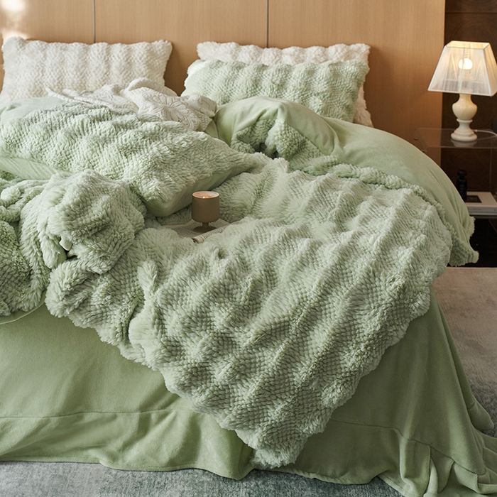 91家纺网 家纺一手货源 找家纺 安哆啦家纺 2024新款高克重10斤轻奢托斯卡纳兔毛绒喷花泡泡牛奶绒四件套 喷花-薄荷绿