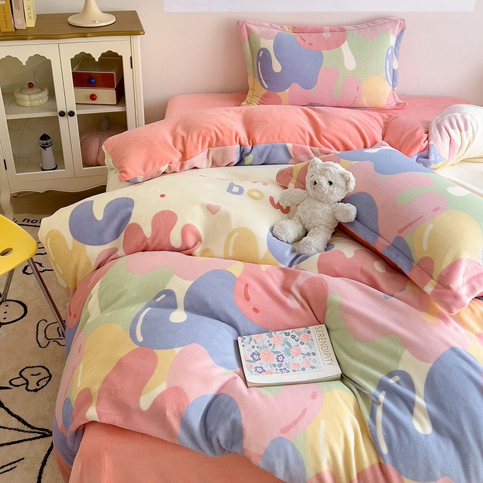 91家纺网 家纺一手货源 找家纺 乐童家纺 2024新款跑量款牛奶绒床裙四件套 微笑冰激淋