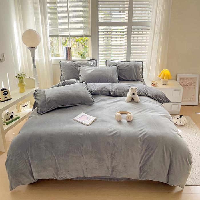 91家纺网 家纺一手货源 找家纺 羽爱家纺 2024新款全棉色织水洗宝宝绒床盖四件套 记忆灰