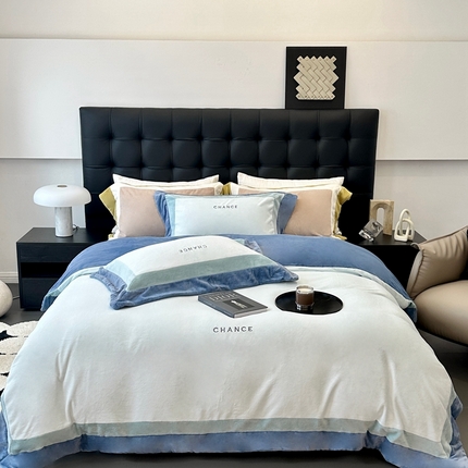 91家纺网 家纺一手货源 找家纺 JUICY 橘滋家纺 2024新款280克全消光顶奢牛奶绒四件套-爱丁堡印象 爱丁堡印象-莫蓝