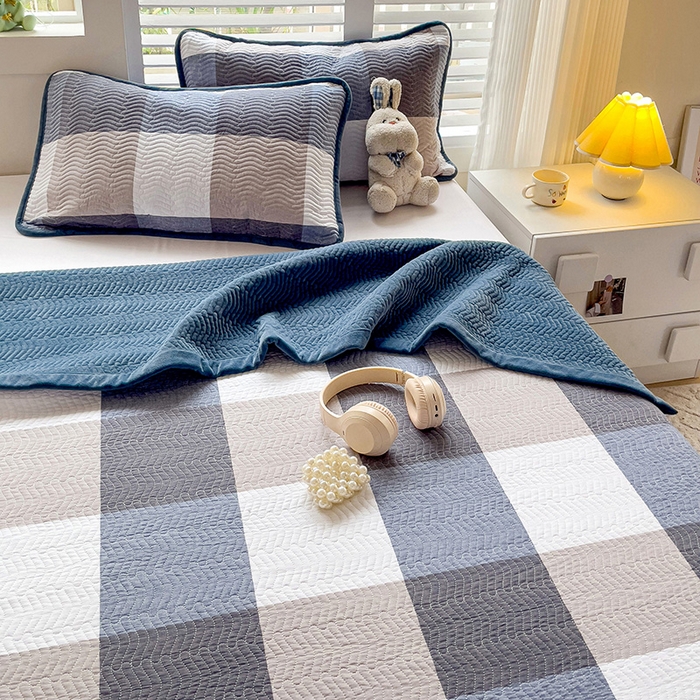 91家纺网 家纺一手货源 找家纺 羽爱家纺 2024新款全棉色织水洗宝宝绒床盖三件套 沁兰