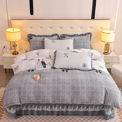 91家纺网 家纺一手货源 找家纺 （总）雅眠居 2025新款直播爆款牛奶绒印花床盖四件套双层蕾丝花边床裙单件三件套