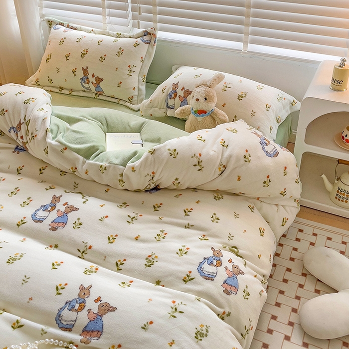 91家纺网 家纺一手货源 找家纺 乐童家纺 2024新款跑量款牛奶绒床裙四件套 你好彼得