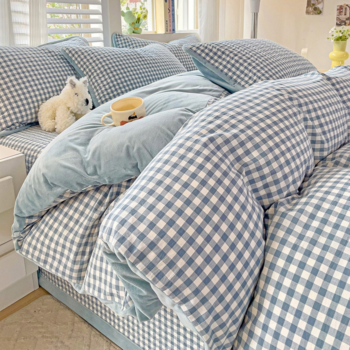 91家纺网 家纺一手货源 找家纺 羽爱家纺 2024新款全棉色织水洗宝宝绒床盖四件套 君子兰