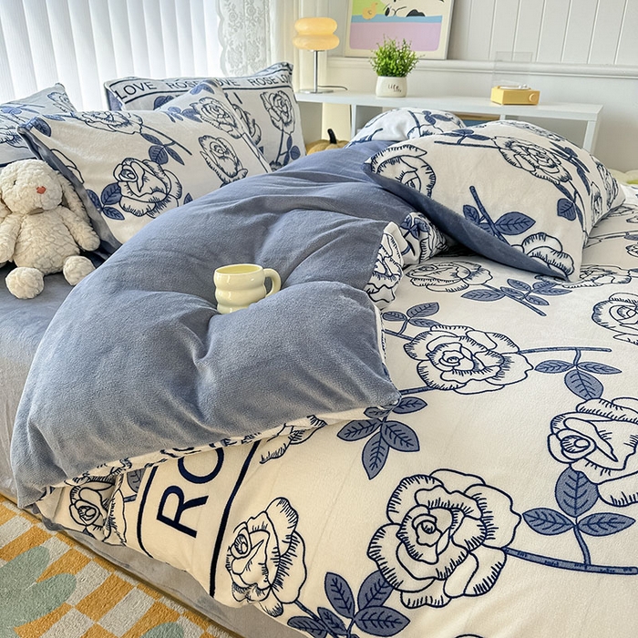 91家纺网 家纺一手货源 找家纺 梓瑄家居 2024新款高克重秋冬加厚印花牛奶绒单枕套 青花瓷