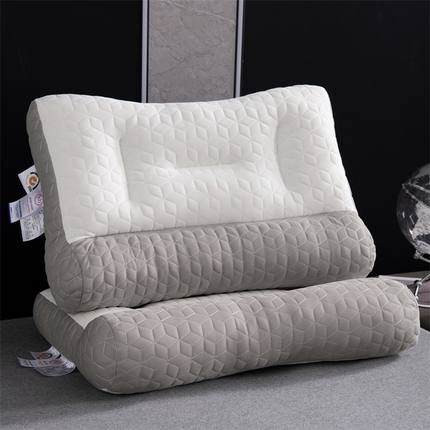 91家纺网 家纺一手货源 找家纺 （总）大熊枕芯 2024新款绗绣牵引枕 枕头枕芯