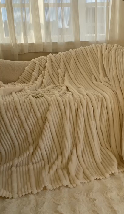 91家纺网 家纺一手货源 找家纺 潮邦创意家居 2025新款澳密绒双面加厚毯毛毯盖毯 澳密绒-奶白