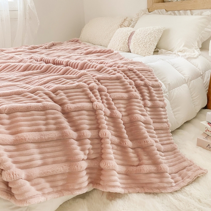91家纺网 家纺一手货源 找家纺 潮邦创意家居 2025新款澳密绒双面加厚毯毛毯盖毯 澳密绒-粉色
