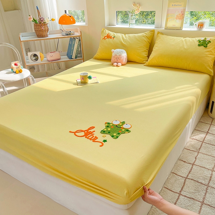 91家纺网 家纺一手货源 找家纺 3C 2024新款全棉色织水洗棉可爱毛巾绣床笠 闪闪星-黄