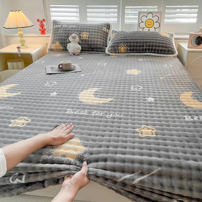 91家纺网 家纺一手货源 找家纺 喜居 2024新款A类兔毛泡泡牛奶绒床笠单床笠三件套 流星