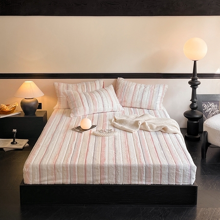 91家纺网 家纺一手货源 找家纺 宜代光年 2024新款兔绒提花床笠系列 兔绒提花床笠-粉